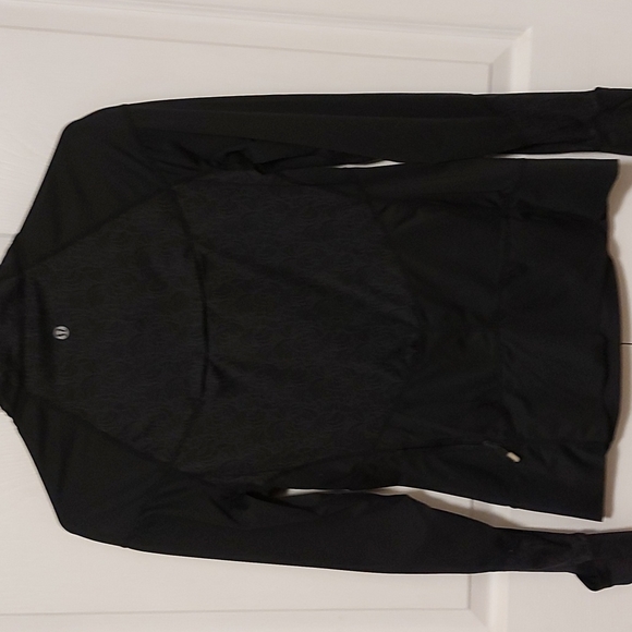 Lululemon active long sleeve top - Picture 3 of 5
